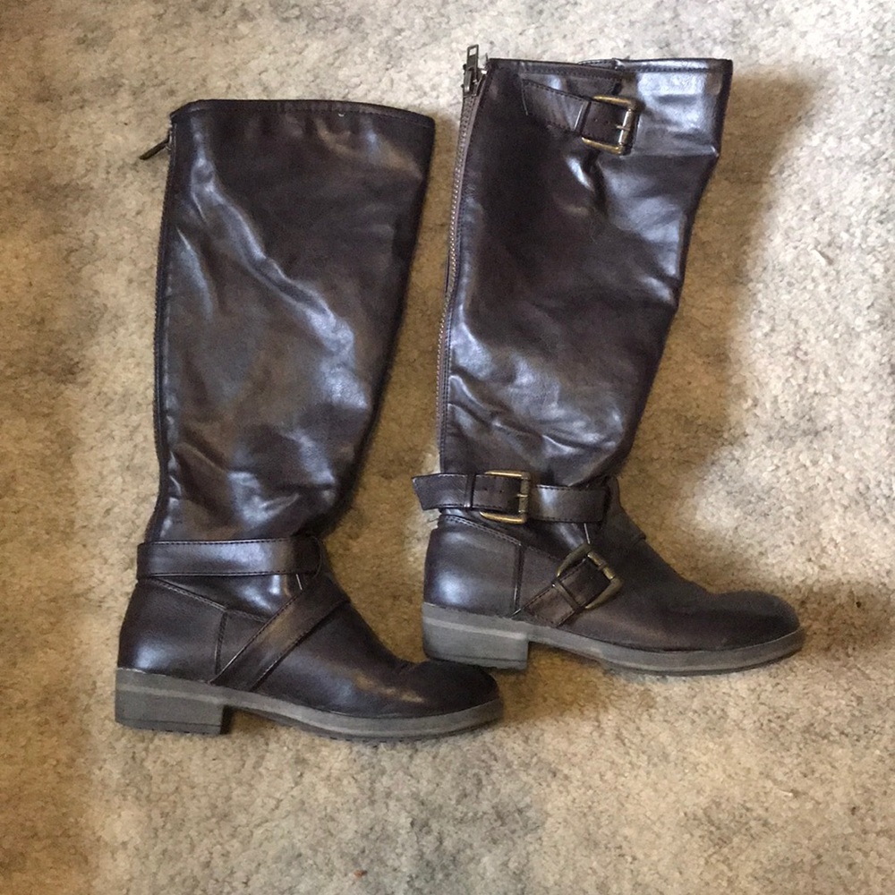 Brown fashion riding boots